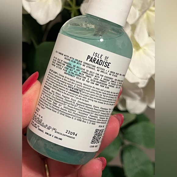 ISLE OF PARADISE • SELF TANNING WATER • MEDIUM - Picture 3 of 4